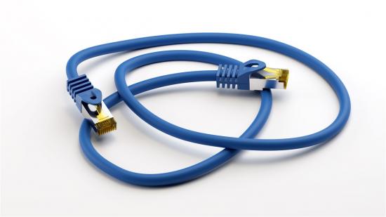 CAT 6a Netzwerkkabel mit CAT 7 Rohkabel, 500 MHz, S/FTP, LS0H, blau - Lnge: 5,0 m
