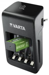 VARTA LCD Plug Charger+ Ladegert, LCD-Anzeige, AA/AAA/9V NiMH, inkl. 4 Akkus 